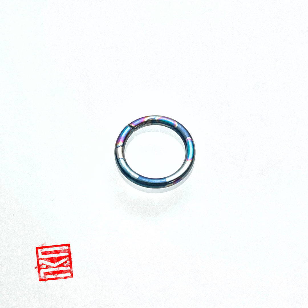 Blue Oil Slick Niobium Seam Ring