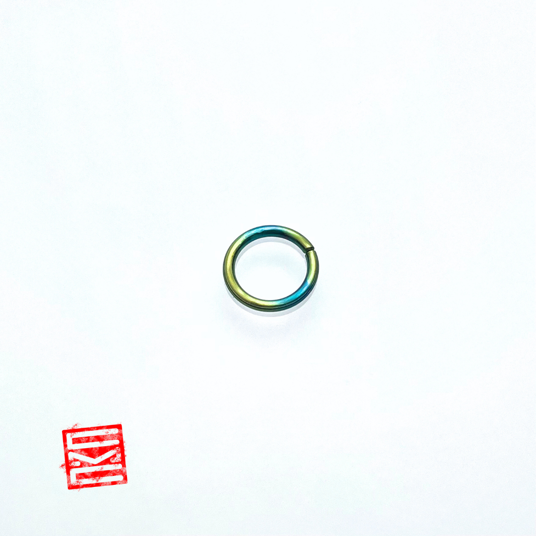 Green Gradient Niobium Seam Ring