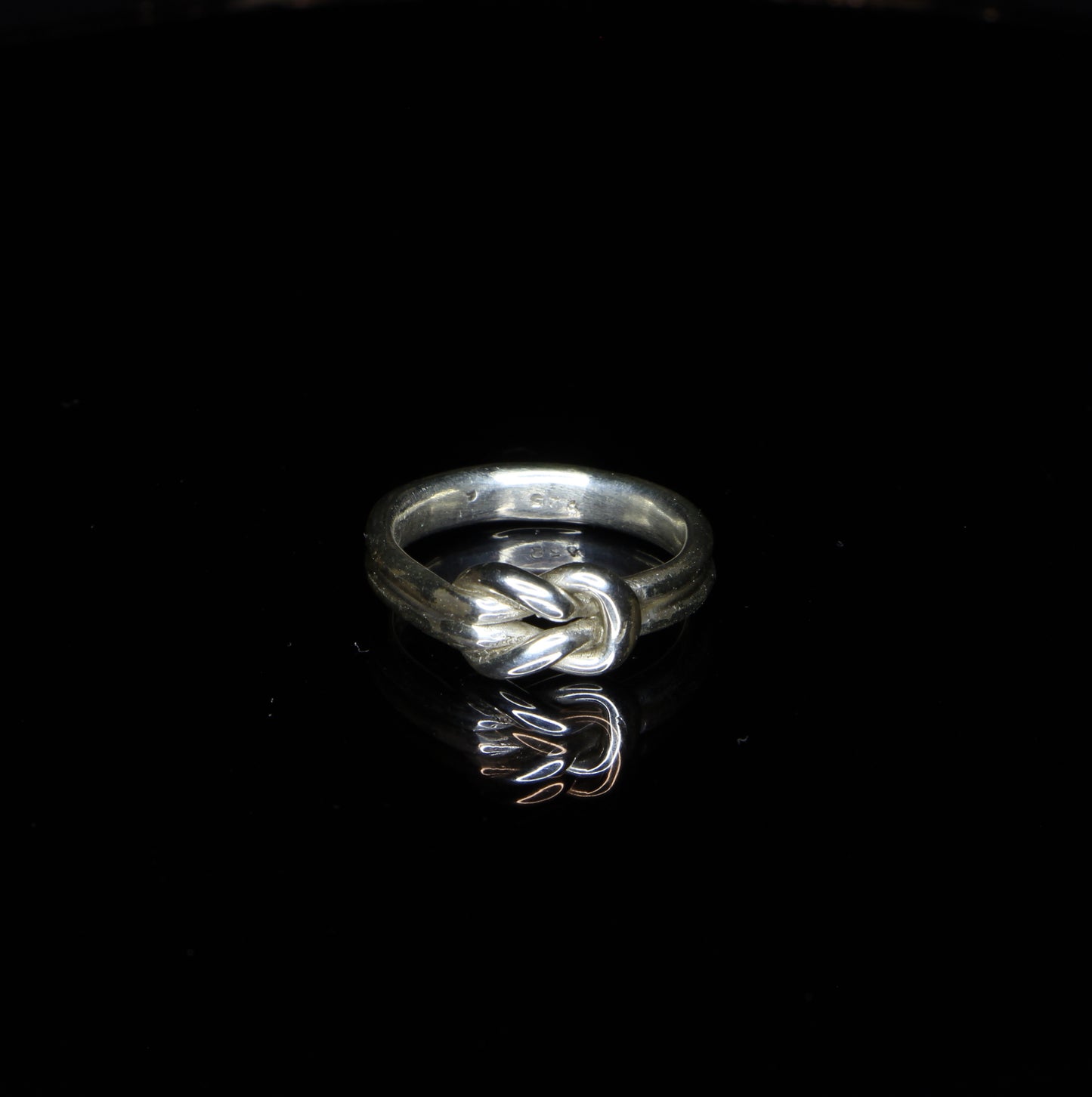 Reef Knot Ring